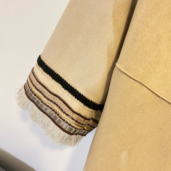ZARA Sued bohemian embroidered cream color coat EUR  M - Picture 3 of 3